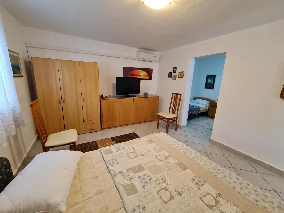 דירות איזולה Apartma Pina מראה חיצוני תמונה
