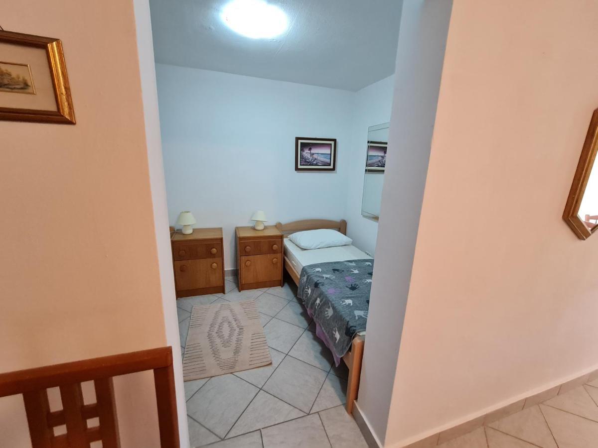 דירות איזולה Apartma Pina מראה חיצוני תמונה